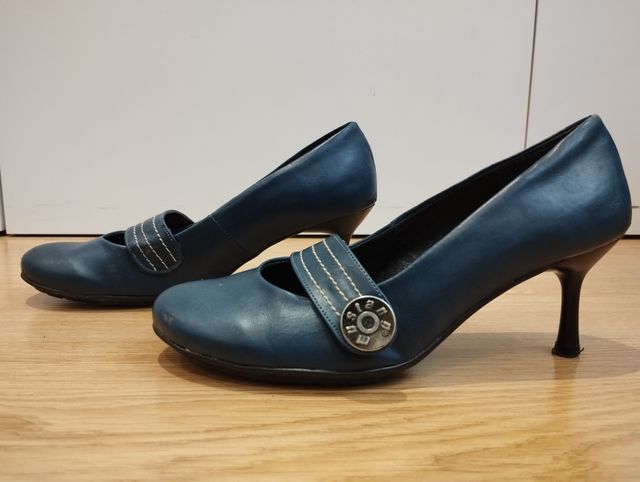 Zapatos de tacón estilo años 20