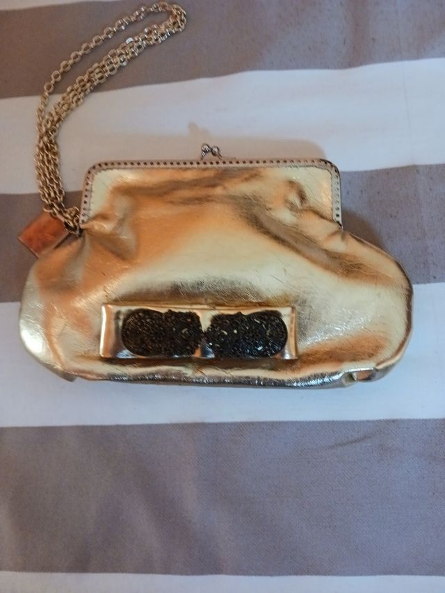 Bolso mini  última tendencia con asidero de mano