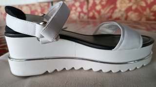Sandalias Guess