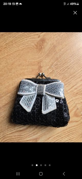 Monedero lentejuelas y pendientes navideños 