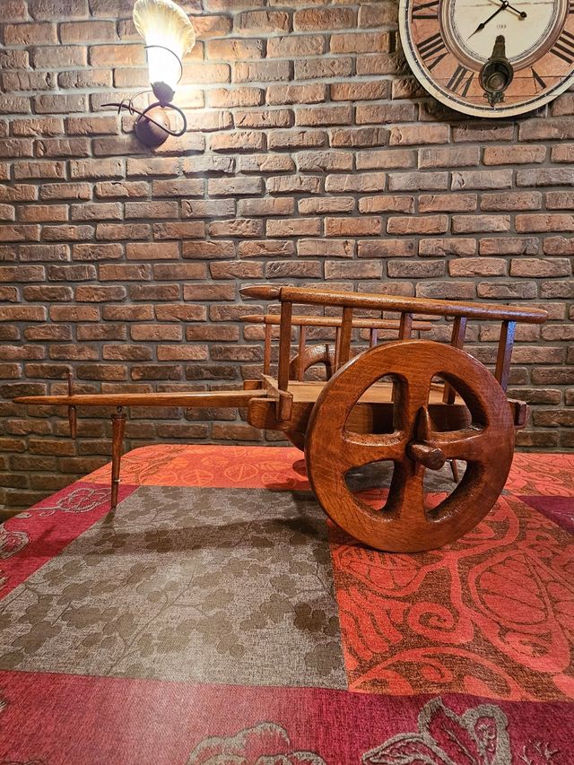 Carro madera artesanal