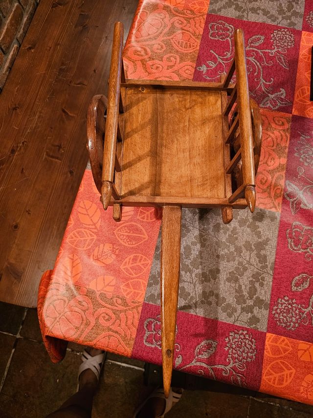 Carro madera artesanal