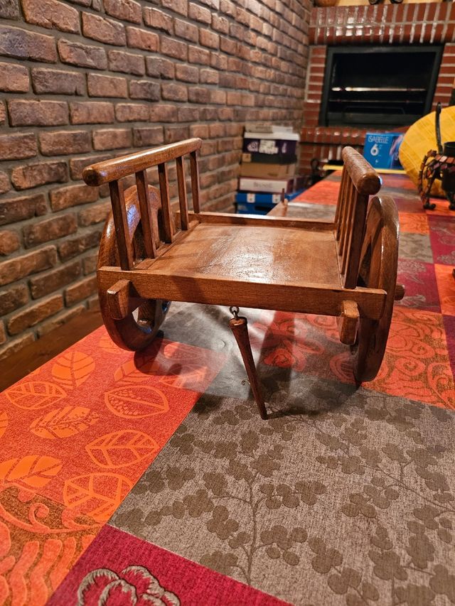 Carro madera artesanal