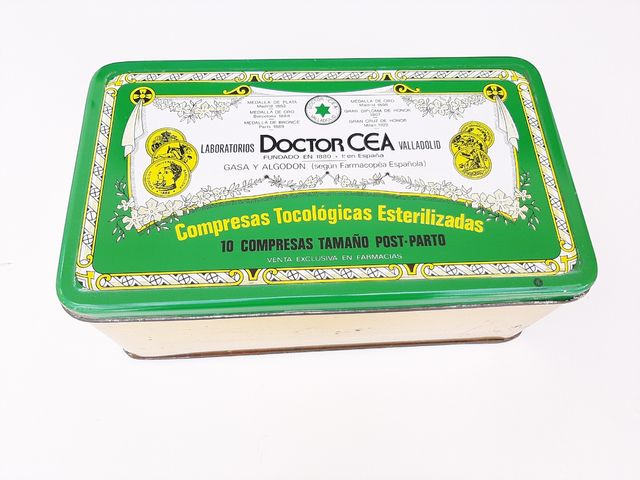 Caja Antigua Laboratorios CEA