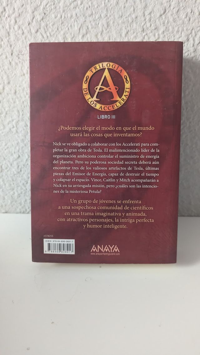 Libro: El pasillo de Hawking. ACCELERATI LIBRO 3