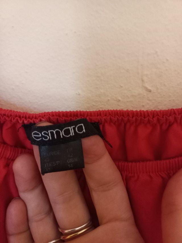 Vestido escote bardot goma