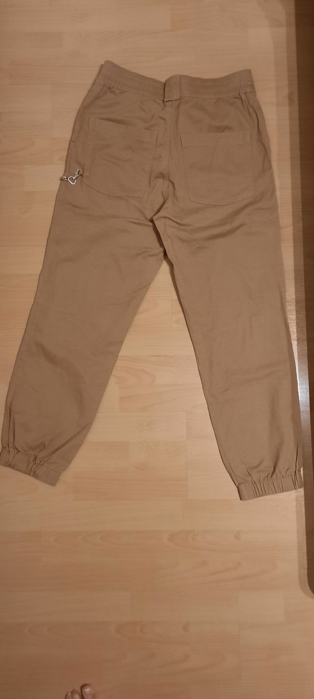 Pantalón color camel