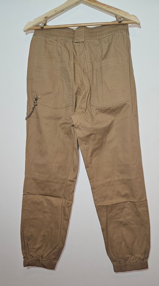 Pantalón color camel