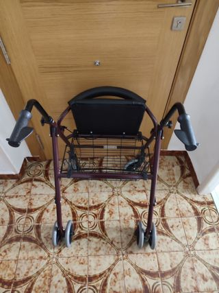 Andador para ancianos