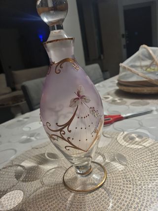 Stoviglie lavorato a mano