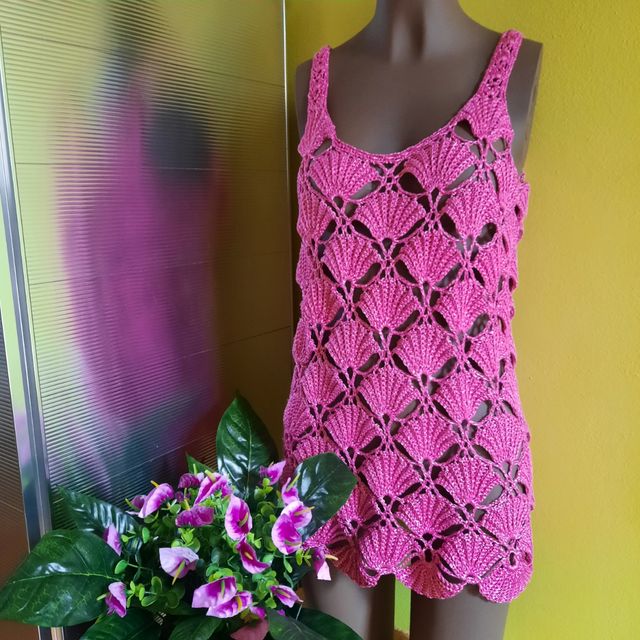 Top uncinetto magenta