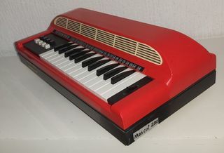 Piano organo key board antiguo