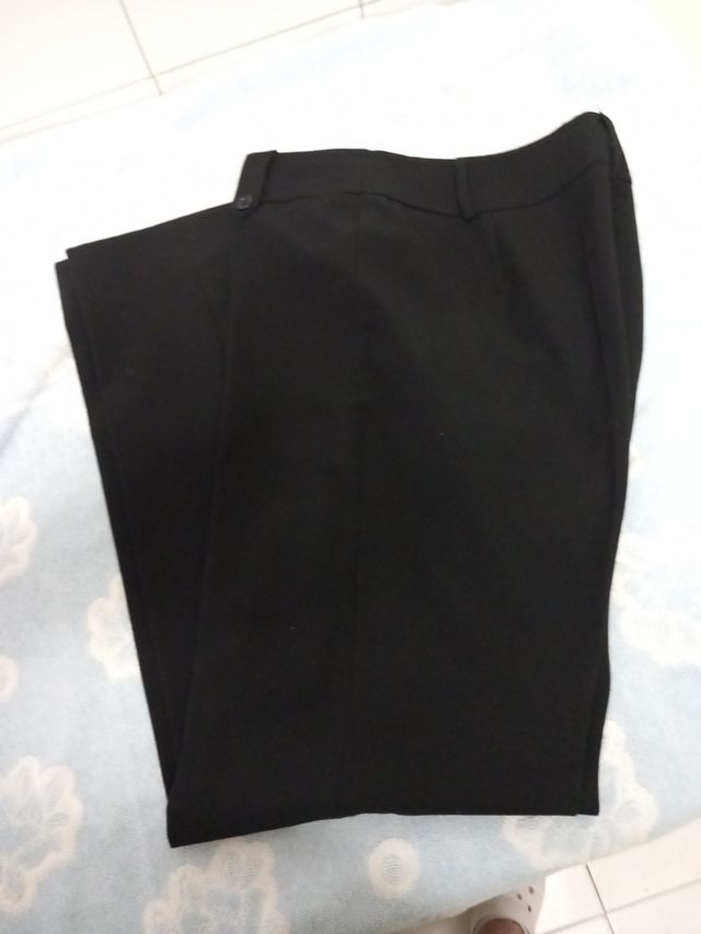 PANTALON NEGRO FESTA T 44 de chica