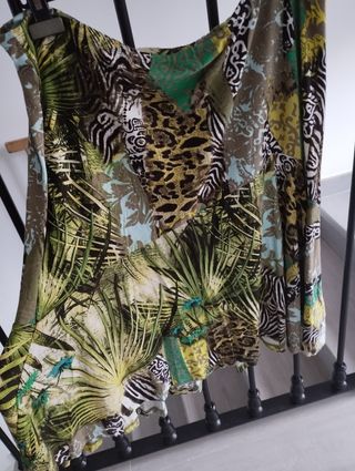 Conjunto manga corta y falda talla 50