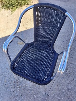 Mesa y sillas