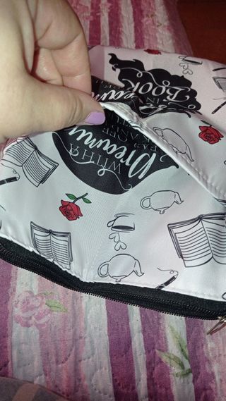 Astuccio porta libro 