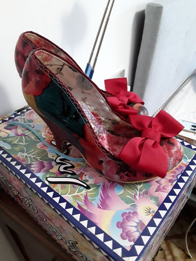 Bellissime scarpe British con tacco