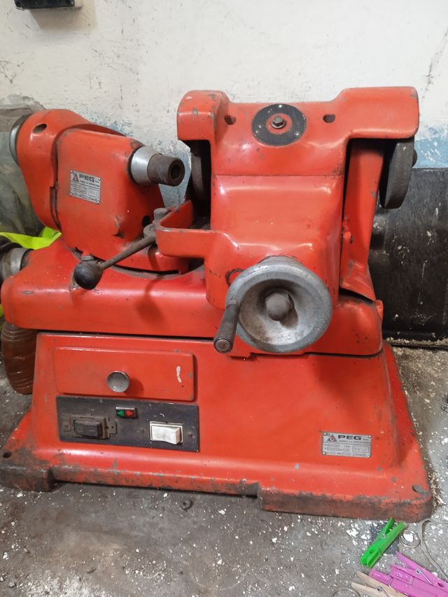 Torno para ángulo de válvulas 