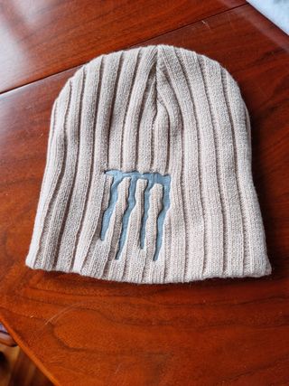 Gorro de lana Monster