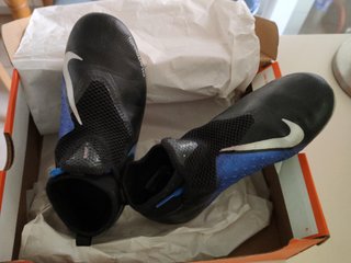 Botas futbol Nike 4 Años