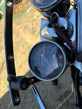 Moto 125 Daelim Daystar negro mate