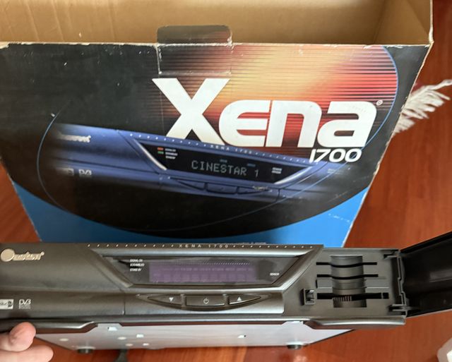 Ricevitore Digitale satellitare Aston Xena 1700
