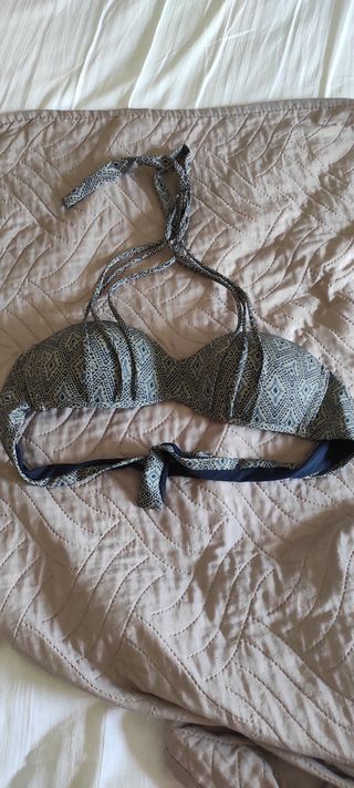 Costume taglia 2 nuovo