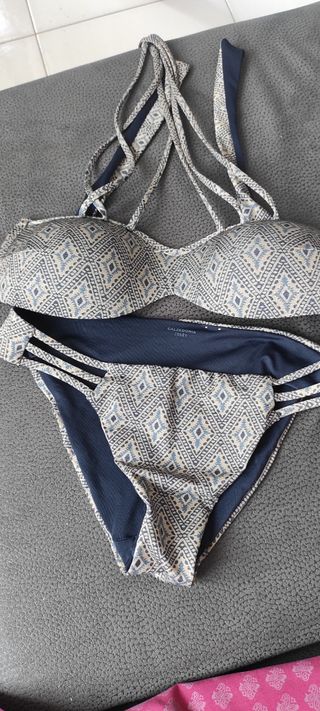 Costume taglia 2 nuovo