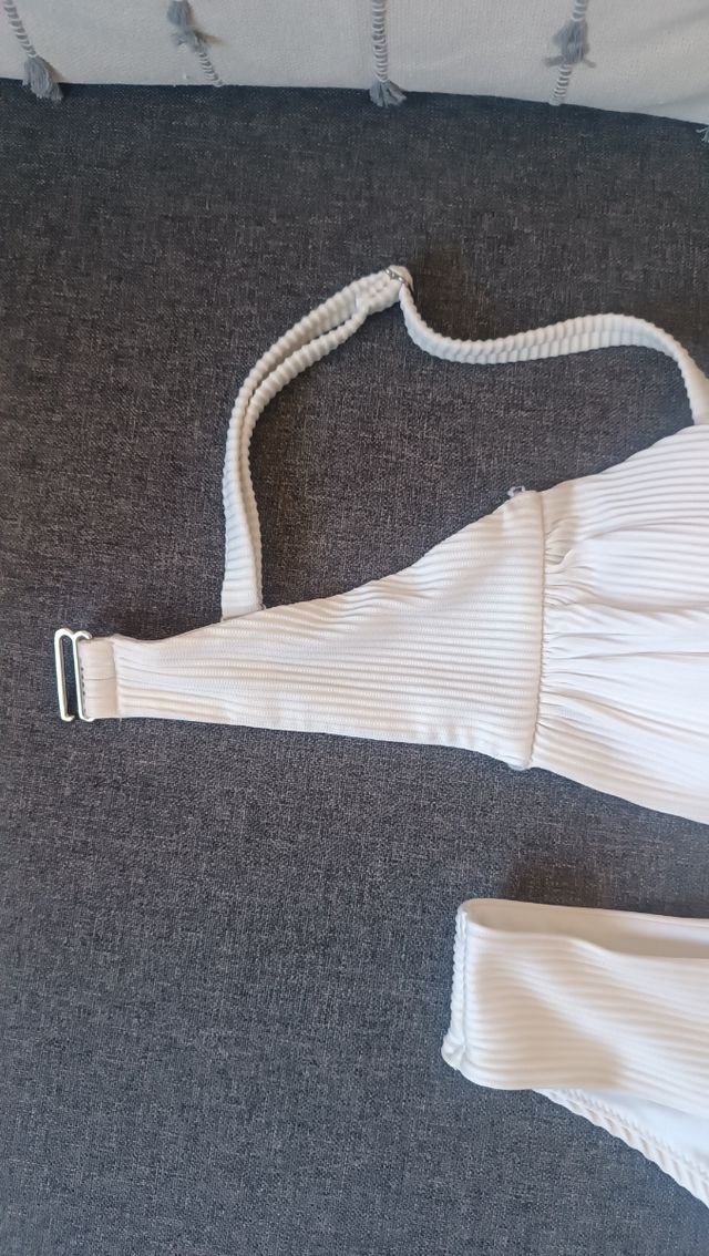 Bikini blanco 95C
