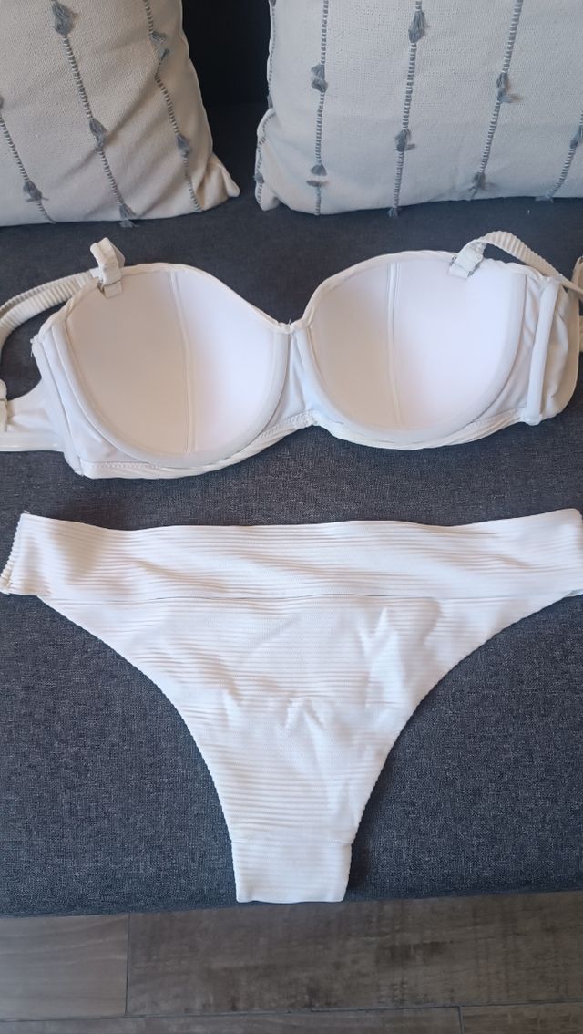 Bikini blanco 95C