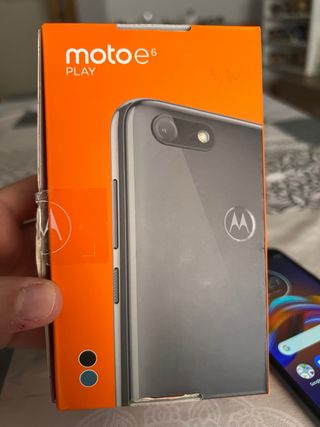 Telefono cellulare Motorola Motoe6