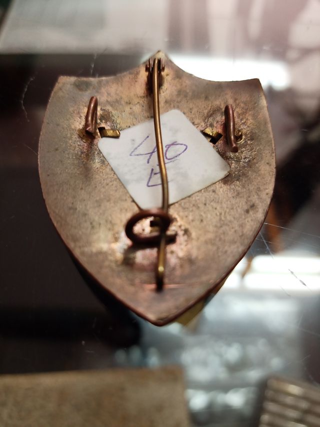 Escudo milicias universitarias