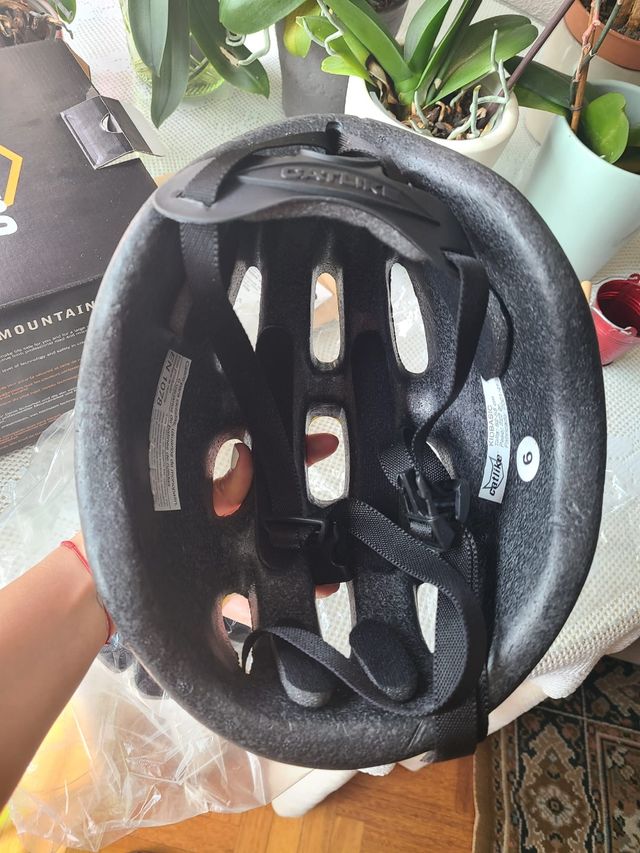 Casco de bicicleta ,mono patin