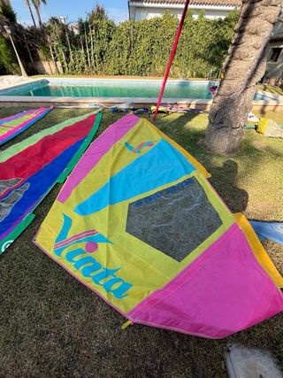 OFERTA | Tabla Windsurf Mistral y 4 velas 