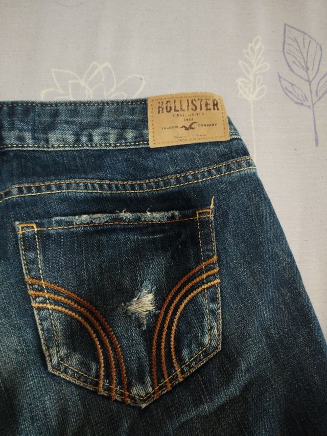 PANTALNES  VAQUEROS HOLLISTER 