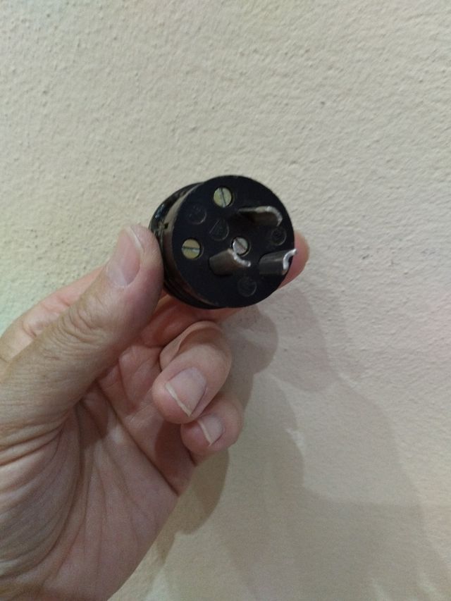 Clavija enchufe vintage