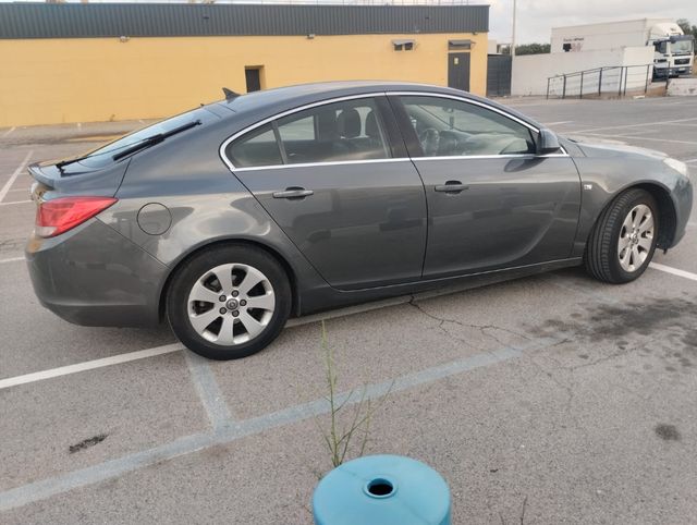 Opel Insignia 2010