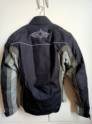 Chaqueta moto mujer. Talla M.