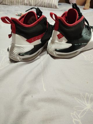 ZAPATILLAS JORDAN STAY LOYAL 2