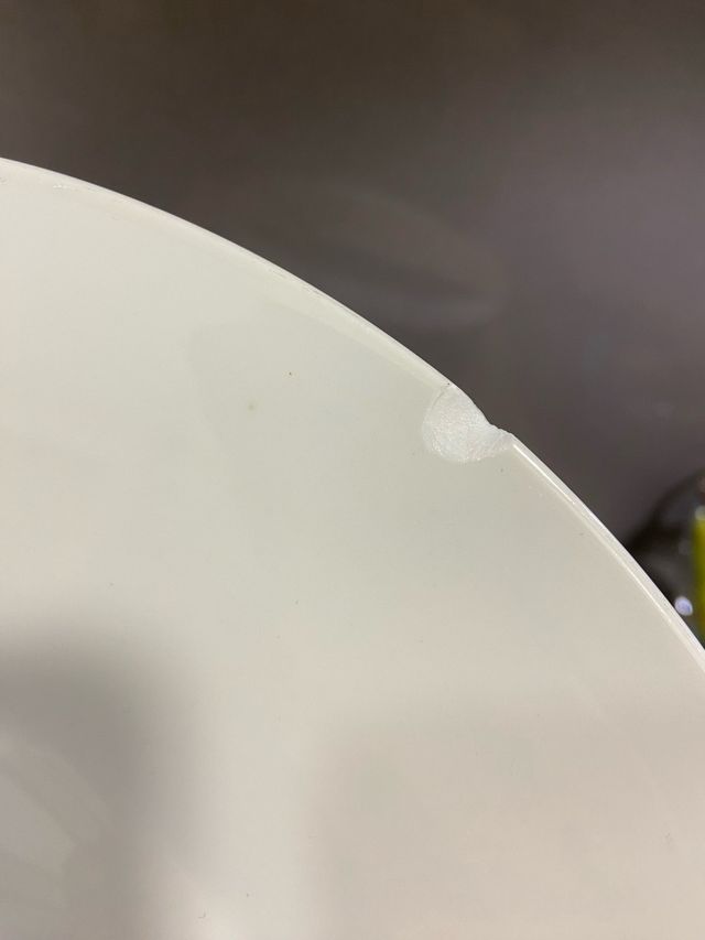 Pack de 6 platos(1 esta roto en el borde)