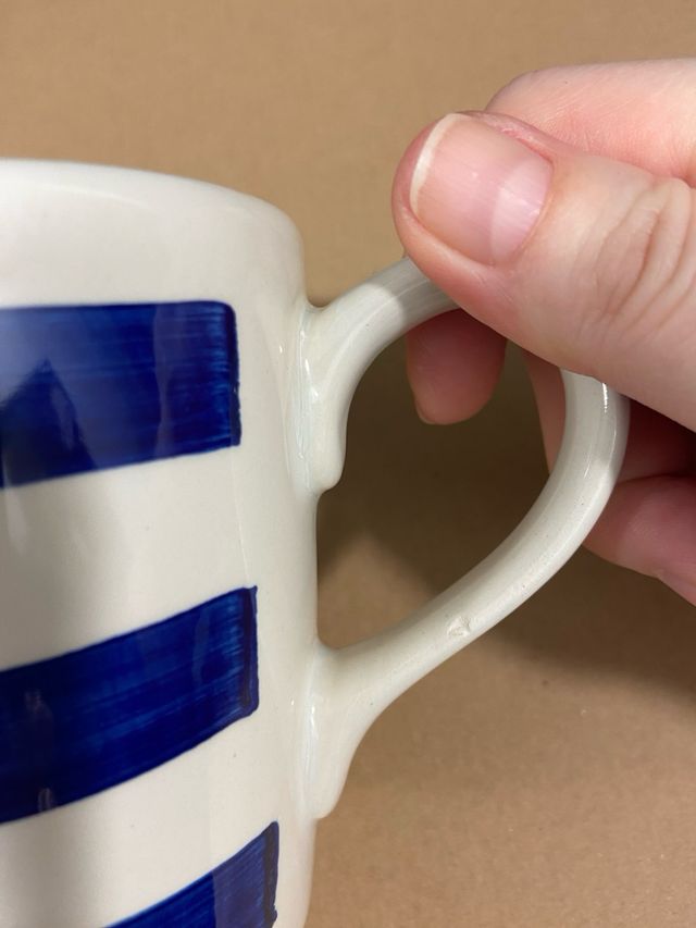 Taza pintada a mano