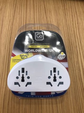 Adaptador doble UK