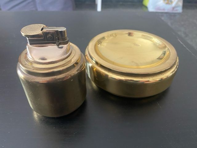 Accendino da tavolo e posacenere Vintage