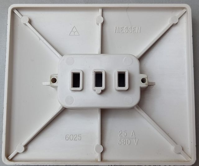 Coperchio presa per piano cottura in vetroceramica