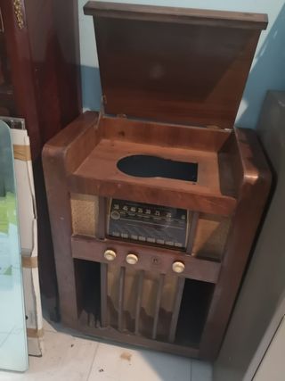 Mueble radio antiguo vintage