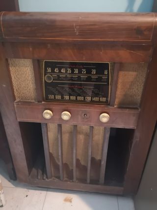 Mueble radio antiguo vintage