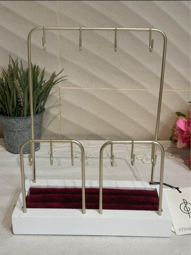 Joyero expositor de Stradivarius