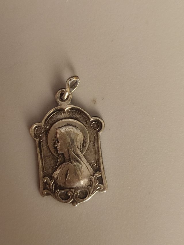 Medalla Virgen María