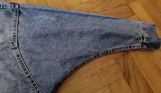 Chaqueta vaquera larga, talla M de Zara 