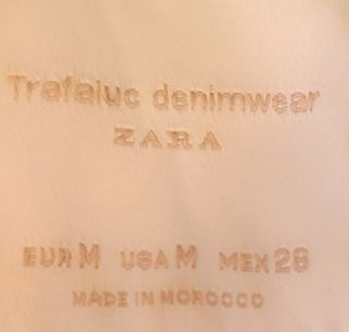 Chaqueta vaquera larga, talla M de Zara 